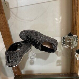 Shoes Sparkle Galore    Size 11  Brand New in Box  2 pairs of laces incl